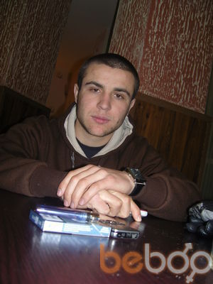  ,   Maikal, 34 ,   