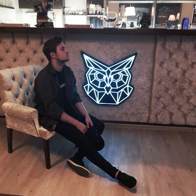  ,   Nik, 27 ,   ,   