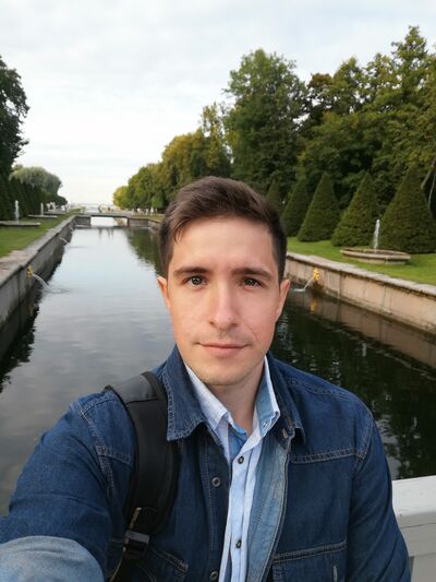  ,   Alex, 28 ,   