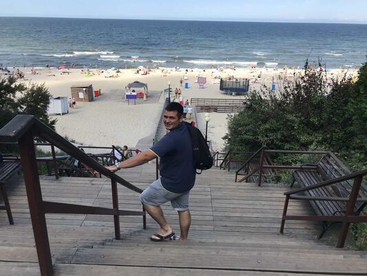  ,   Artem, 40 ,   ,   