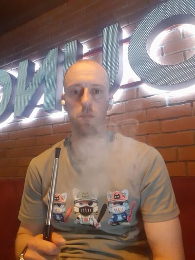  ,   Oskar, 37 ,   ,   , c 