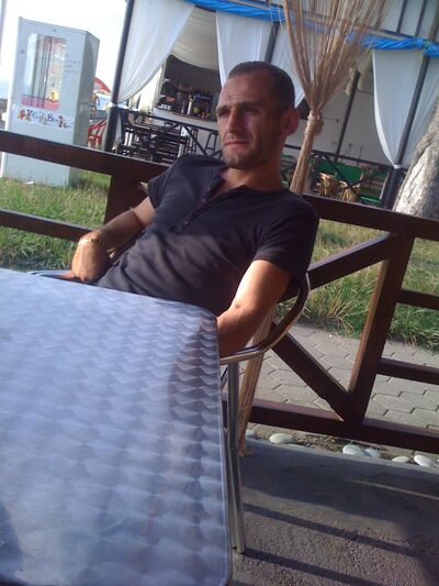  ,   Vladimer, 33 ,   