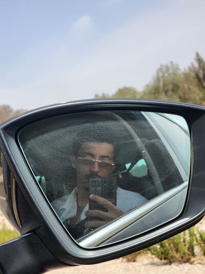  ,   Mouslim, 24 ,     , c 