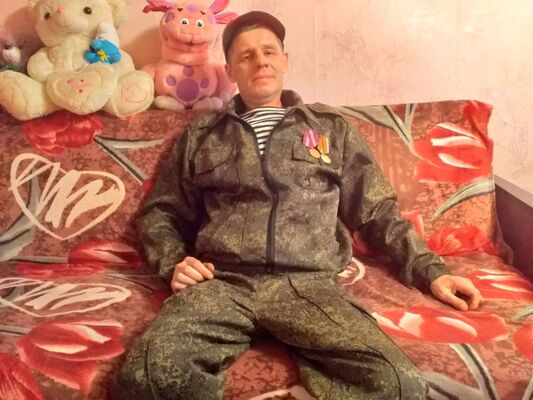  ,   Ivan, 48 ,     , c 