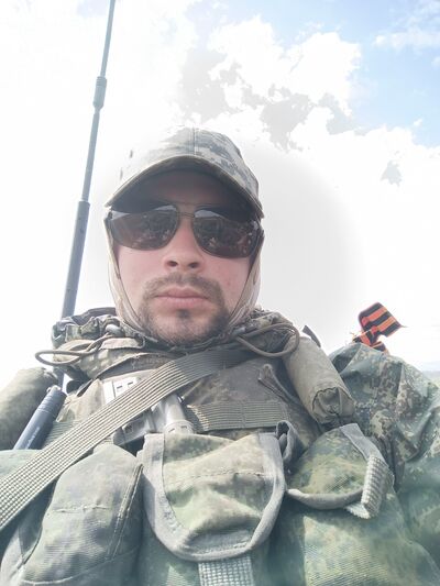 ,   Leonid, 27 ,   ,   