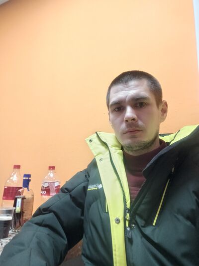  ,   Azat, 34 ,   ,   , c , 