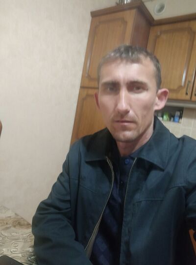  ,   Farruh, 39 ,  