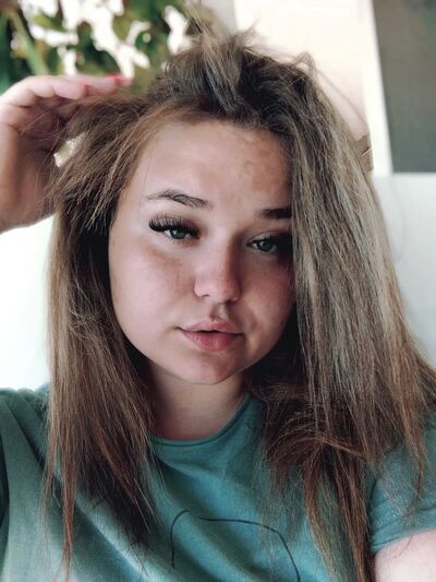  ,   Ekaterina, 23 ,  