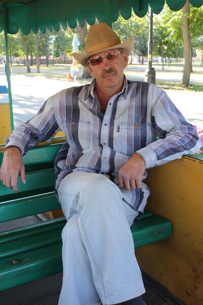 ,   Sergey, 60 ,   ,   