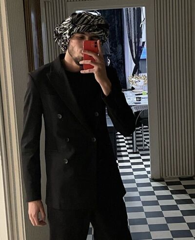  ,   David, 21 ,   ,   , c , 