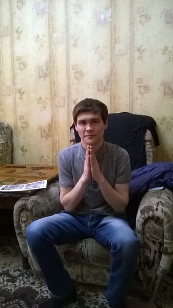  ,   Viktor, 31 ,   