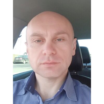  ,   Maikl, 45 ,  