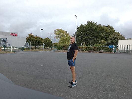  ,   Igor, 41 ,   ,   , c 