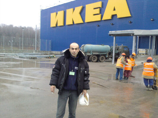 ,   Artur, 54 ,   