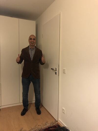 ,   David, 48 ,     , c 