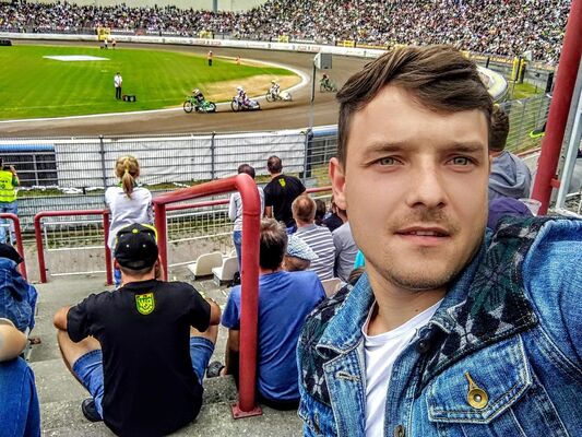  ,   Anton, 29 ,   ,   , c 