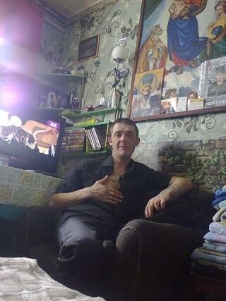  -,   Wowik, 46 ,   