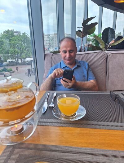  -,   Hakan, 51 ,   ,   , c , 