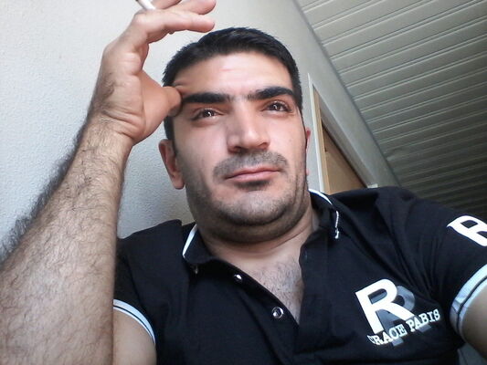  ,   Artur, 43 ,   ,   