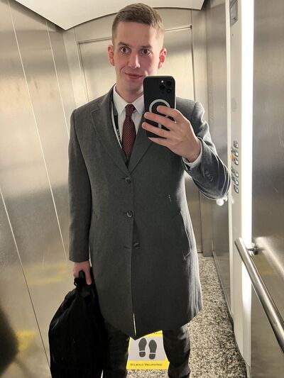  ,   Artem, 33 ,   ,   
