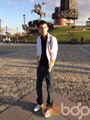  ,   Nikson, 33 ,   