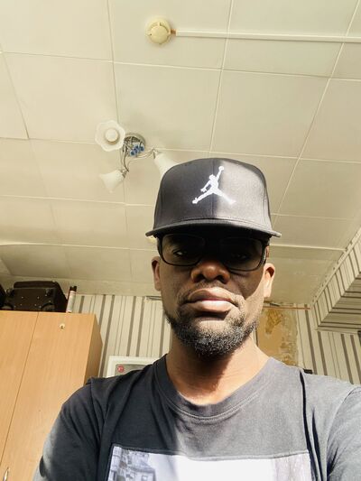  ,   Zak, 29 ,   c 