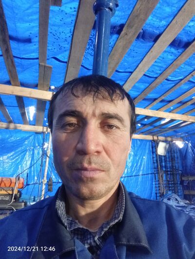  ,   Bek, 42 ,  