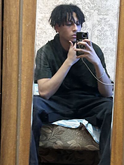  ,   Bruno, 24 ,   ,   