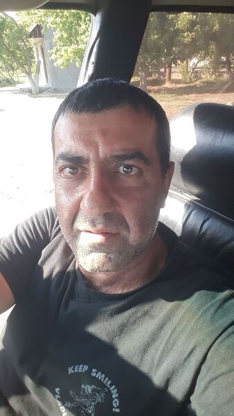 ,   Artur, 49 ,   ,   , c 