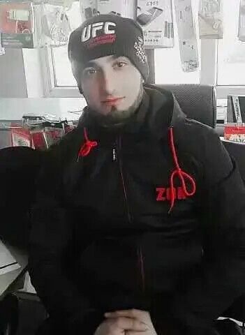  21111232  Umar, 30 ,    -