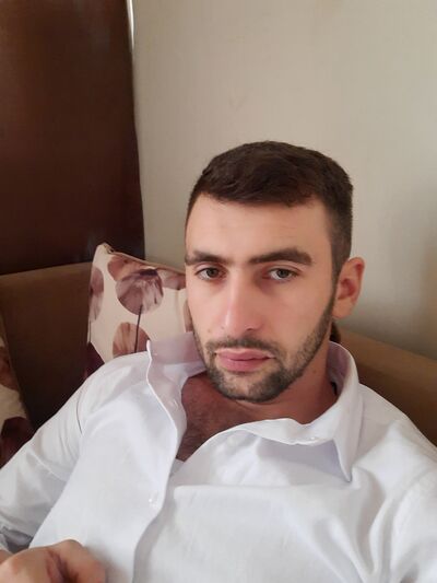  ,   Isahak, 27 ,   ,   