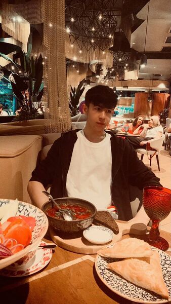  ,   Diyor, 25 ,   ,   