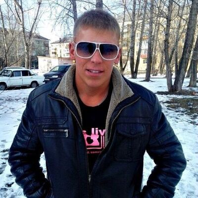  ,   Aleks Trener, 32 ,     , c 