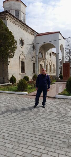  ,   Narek, 40 ,   ,   