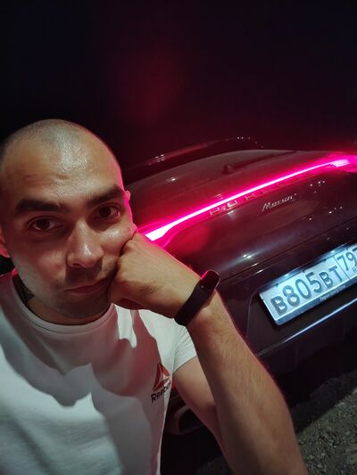  ,   Artur, 29 ,   ,   , c , 