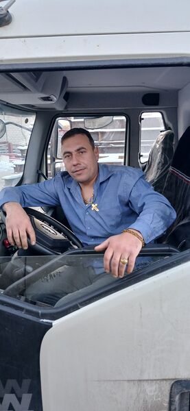  ,   Davit, 41 ,   ,   , c , 