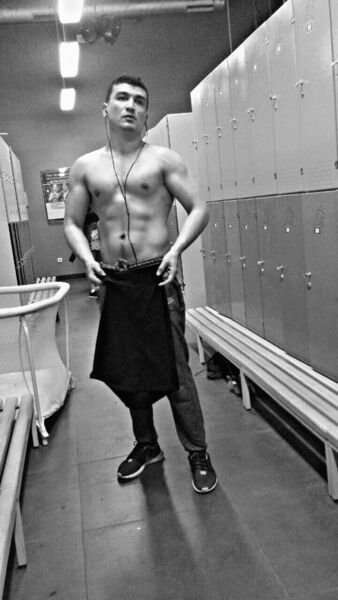  ,   Begzod Timur, 35 ,     , c 
