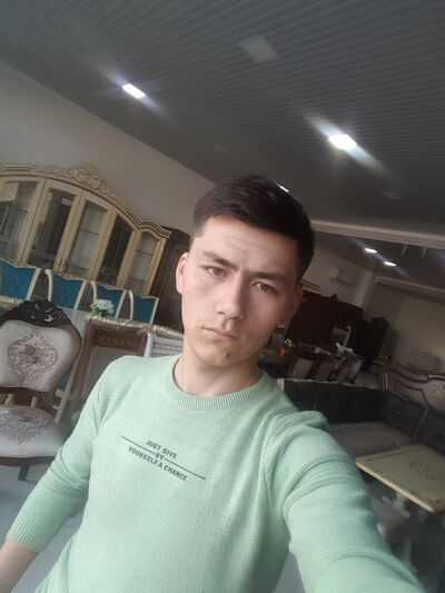  ,   Boburjon, 25 ,   ,   