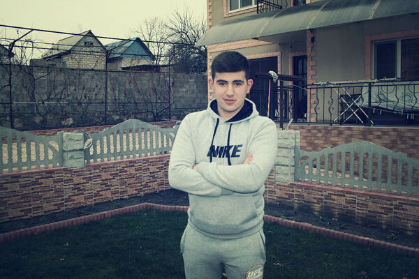  ,   Andrei, 34 ,  