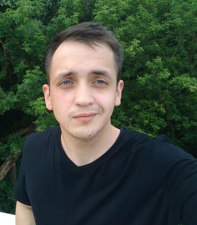  ,   Constantin, 32 ,   ,   