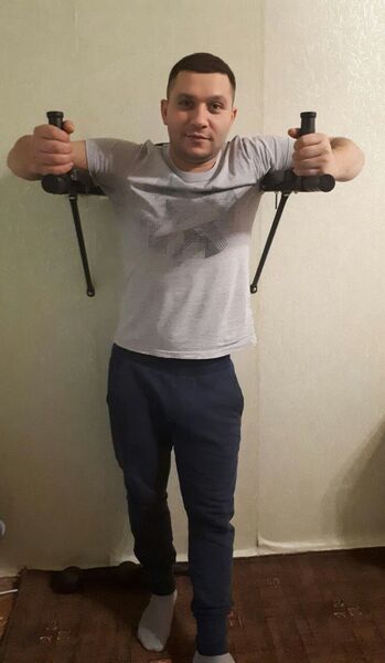  ,   Artur, 41 ,   ,   , c 
