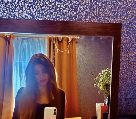  ,   Nadina, 35 ,   c 