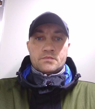  ,   Vasilij, 44 ,  