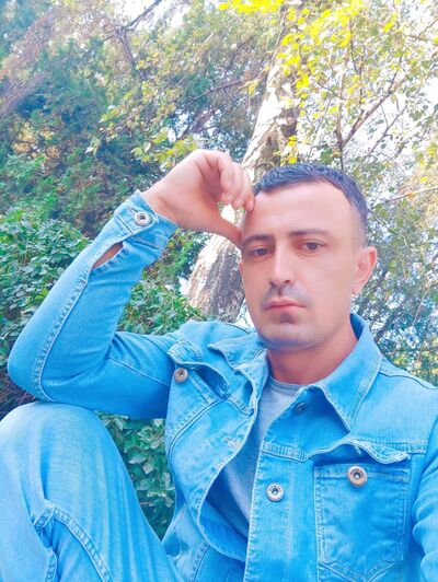  ,   Harun, 33 ,   ,   