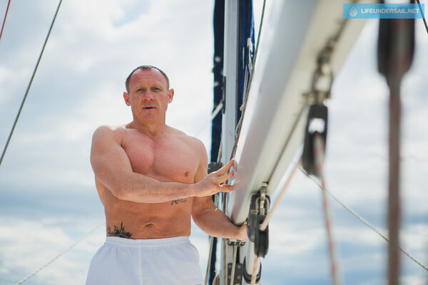  ,   Sergii, 49 ,   ,   , c 