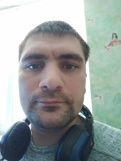  ,   Serge, 41 ,   