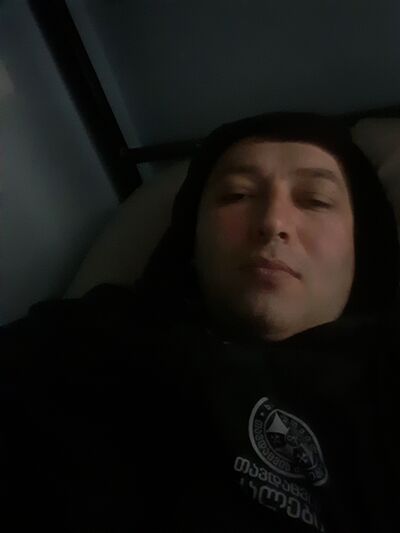  ,   Luka, 32 ,   ,   