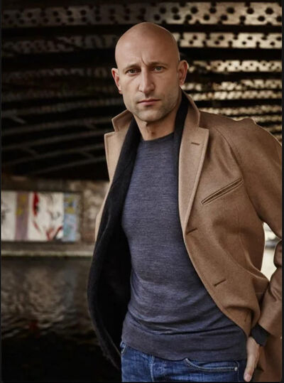  -,   Anton, 35 ,   ,   