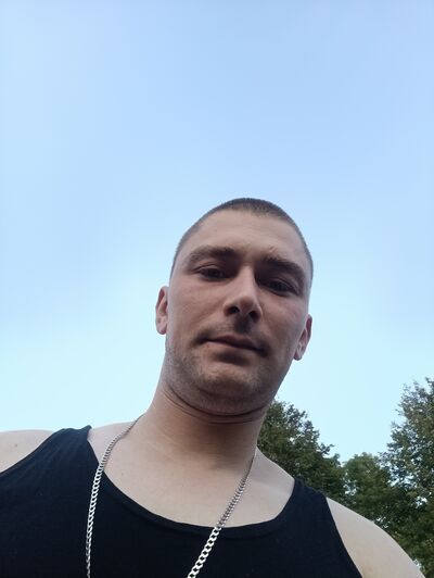  ,   Mikhail, 31 ,   ,   , c , 