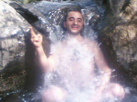  ,   Vahe, 48 ,  